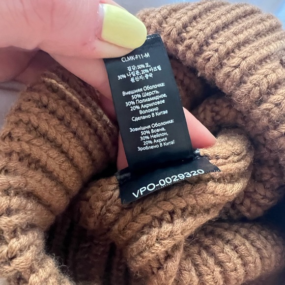 Mackage brown beanie (NEW) - Picture 3 of 5